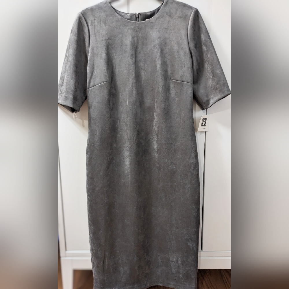 ANNE KLEIN, Gray, Elbow sleeve, Sheath Dress. Size 12. Beautiful fit & stretch.
